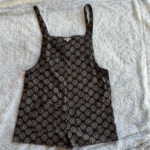 Earthbound Trading Short Overalls Large
